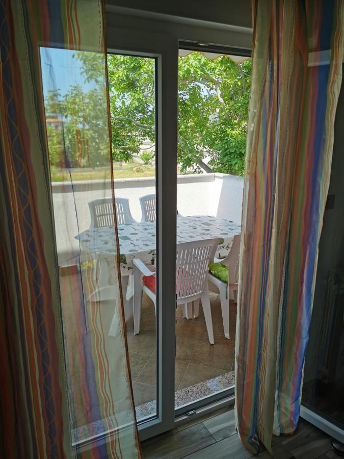 Apartment Martina Banjol Kültér fotó