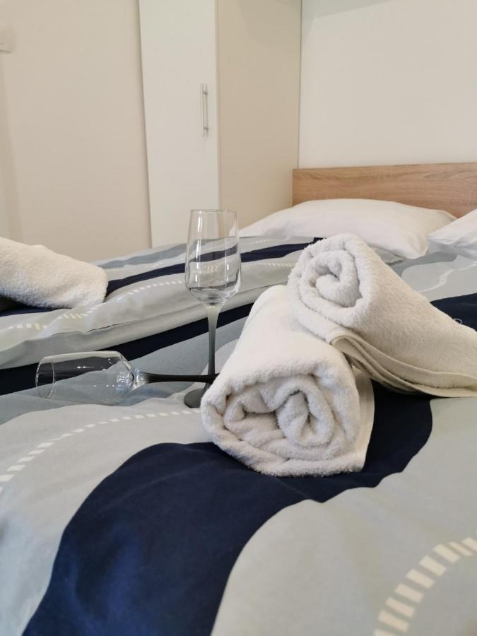 Apartment Martina Banjol Kültér fotó