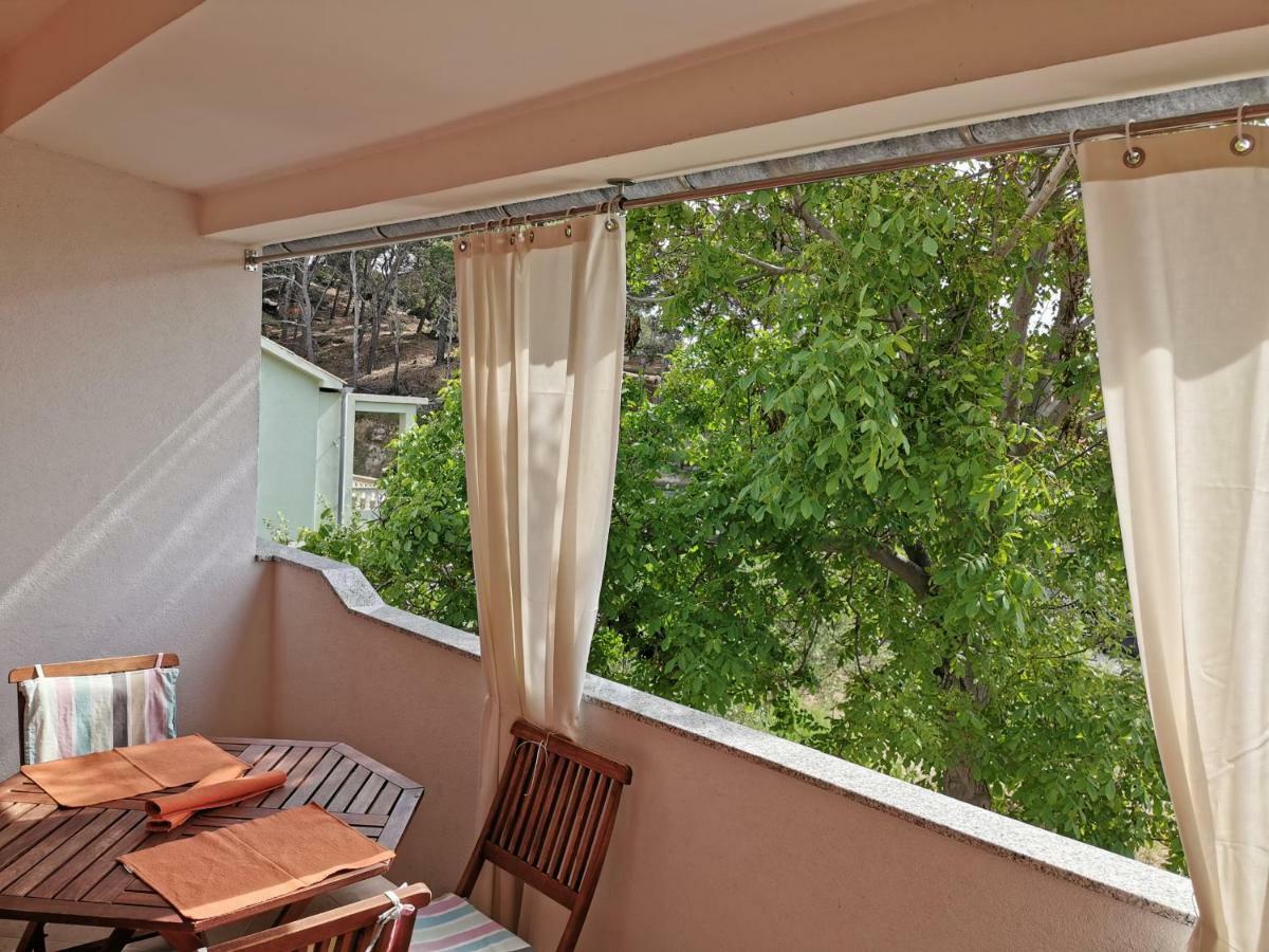 Apartment Martina Banjol Kültér fotó
