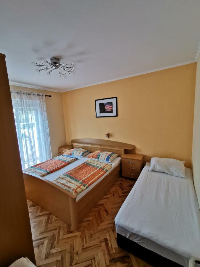 Apartment Martina Banjol Kültér fotó