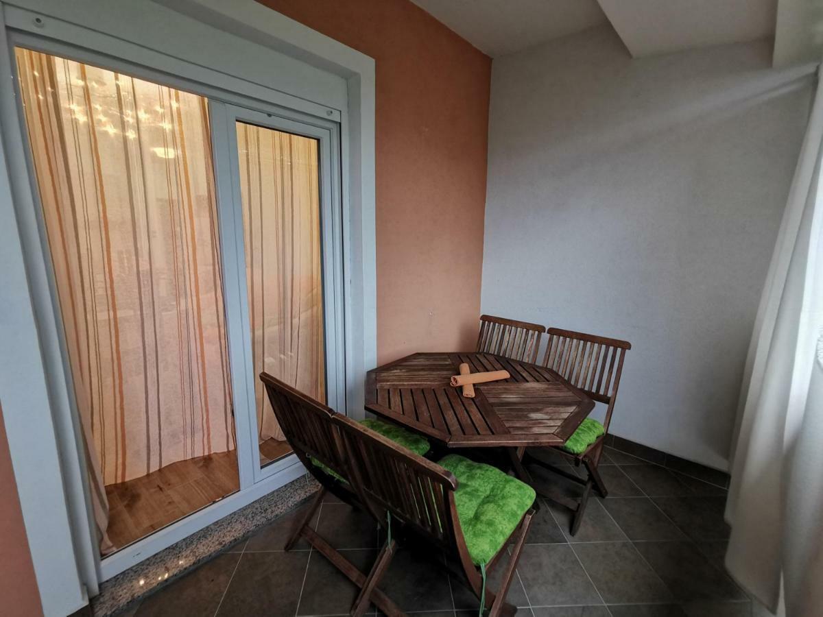Apartment Martina Banjol Kültér fotó